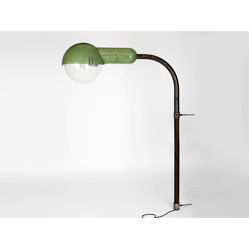 Tall wall street light in cast iron and bakelite - 1960s