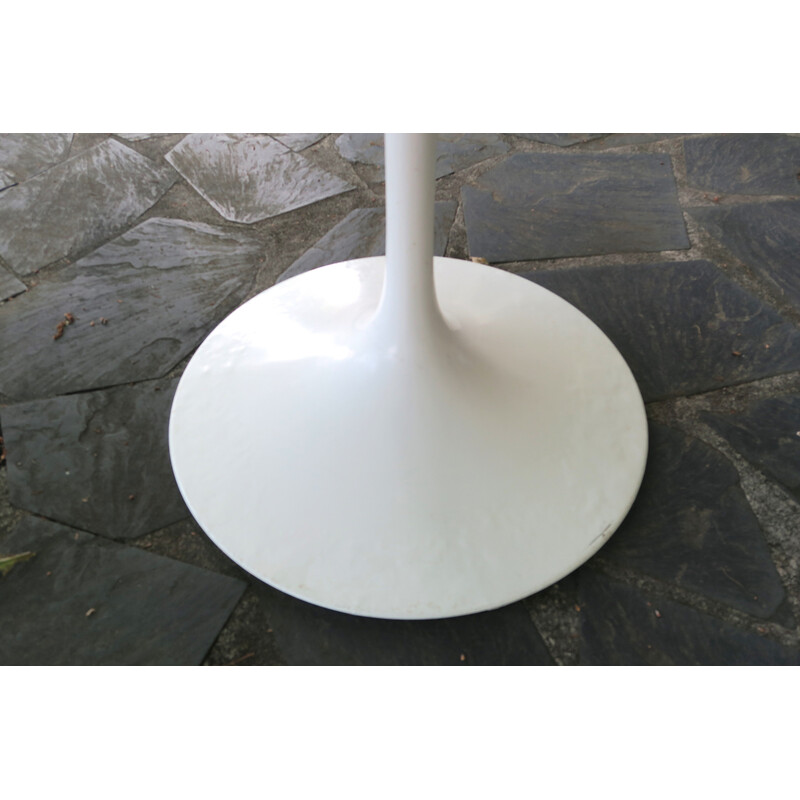 Vintage Arabescato marble tulip table by Eero Saarinen for Knoll International