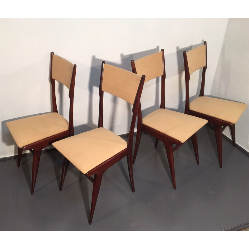 Ensemble de 4 chaises à repas vintage en hêtre couleur camel, Carlo DI CARLI - 1950