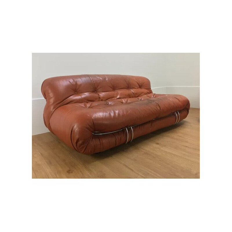 Paar vintage Soriana cognac lederen sofa's door Tobia Scarpa voor Cassina