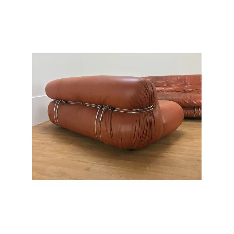 Paire de canapés vintage en cuir cognac Soriana par Tobia Scarpa pour Cassina