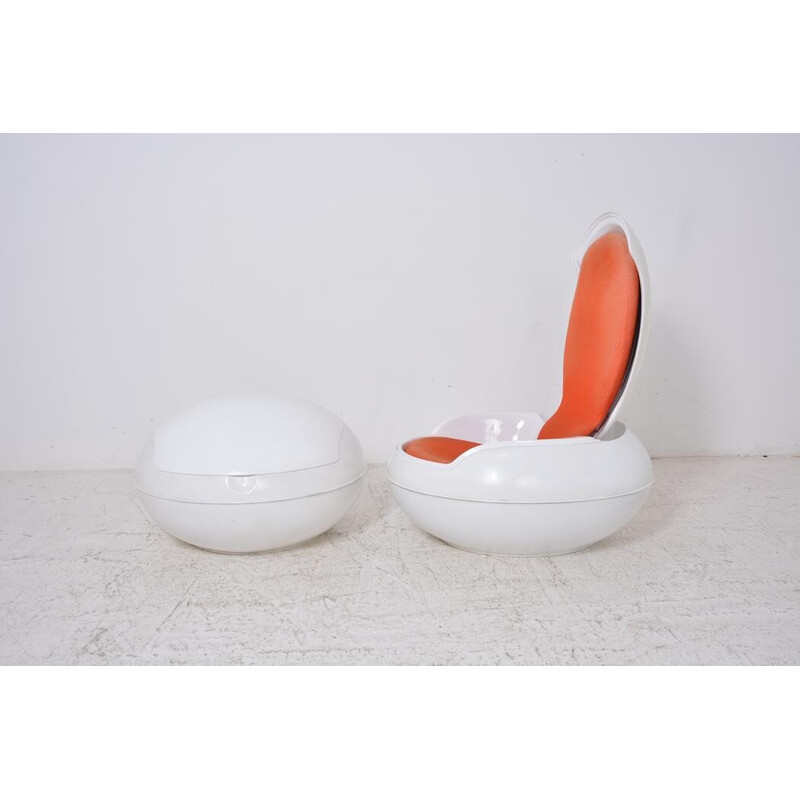 Vintage living room set "Garden Egg" by Peter Ghyczy for Veb Synthese-Werk, 1968