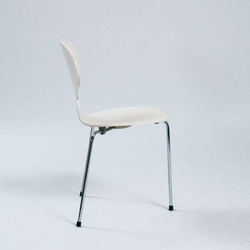 Satz von 6 weißen Vintage-Stühlen Ant von Arne Jacobsen für Fritz Hansen, 1981