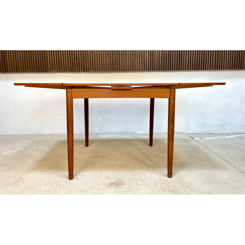 Danish vintage extendable square teak dining table by Poul Hundevad for Hundevad and Co., 1960s