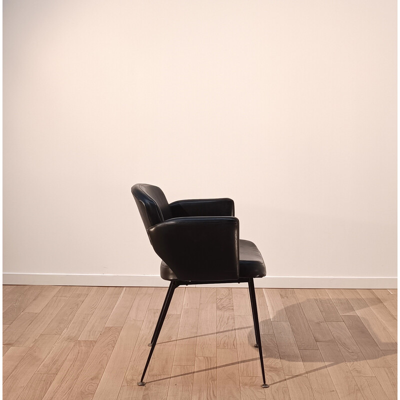 Vintage conference chair by Eero Saarinen