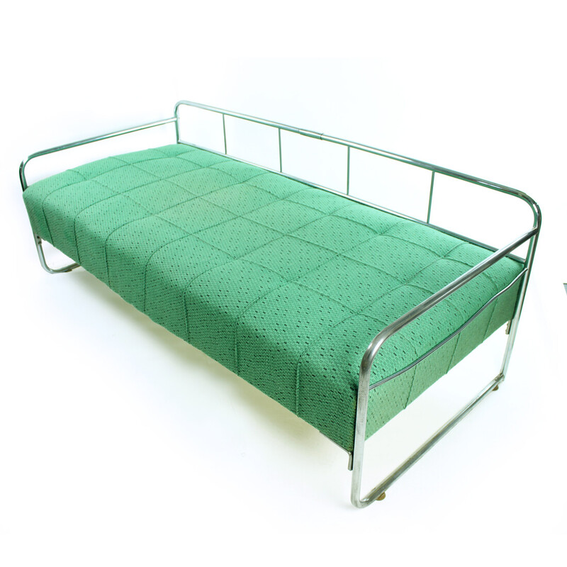 Vintage Bauhaus daybed in bent chrome, Czechoslovakia 1940s