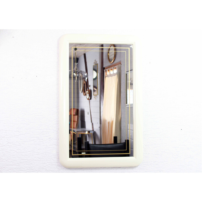 Espelho Vintage em madeira envernizada com acabamento dourado