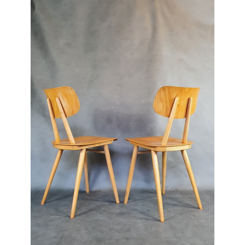 Set of 8 vintage beechwood chairs by Ton, Czechoslovakia 1960