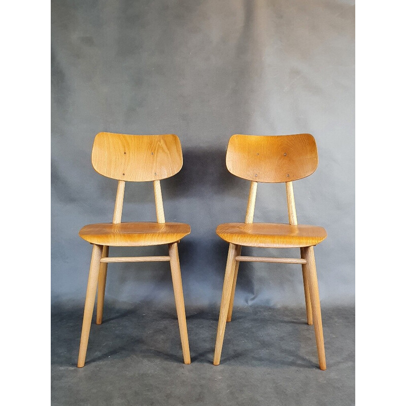 Set of 8 vintage beechwood chairs by Ton, Czechoslovakia 1960