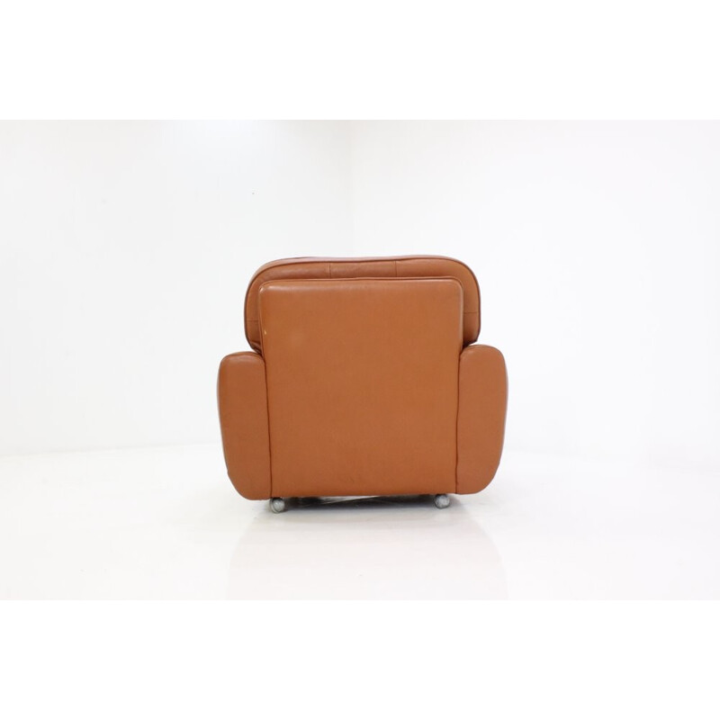 Mid-century light brown leather armchair with wheels - 1970s