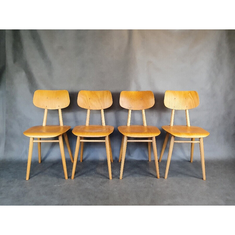 Set van 4 vintage beukenhouten stoelen van Ton, Tsjechoslowakije 1960