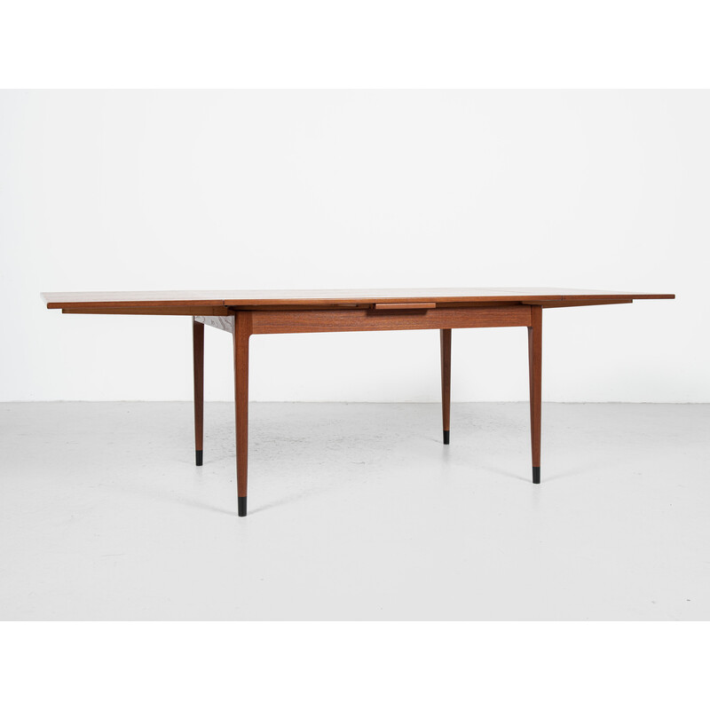 Midden-eeuwse Deense eettafel van Niels Otto Møller voor J.L. Møllers Møbelfabrik, jaren 1960