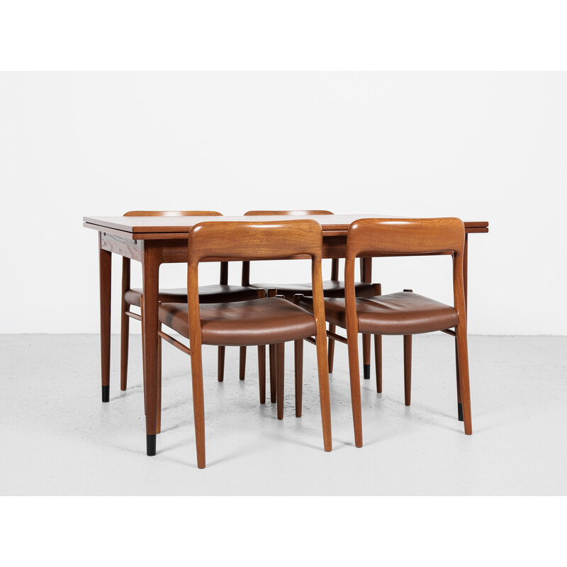 Mesa de jantar dinamarquesa de Niels Otto Møller para J.L. Møbelfabrik, década de 1960