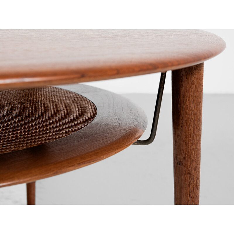 Mid century Danish round coffee table in teak by Hvidt and Mølgaard for France and Søn, 1960s
