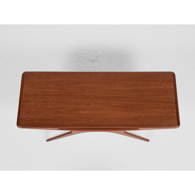 Mid century Danish Smile coffee table in teak by Johannes Andersen for Silkeborg, 1950s