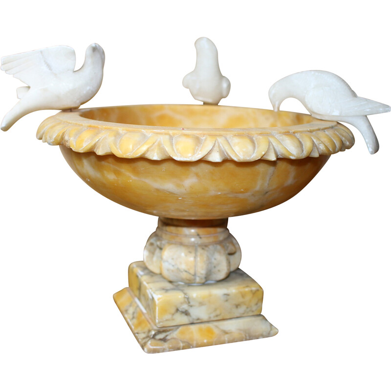 Vaschetta vintage per uccelli con tre uccelli in alabastro