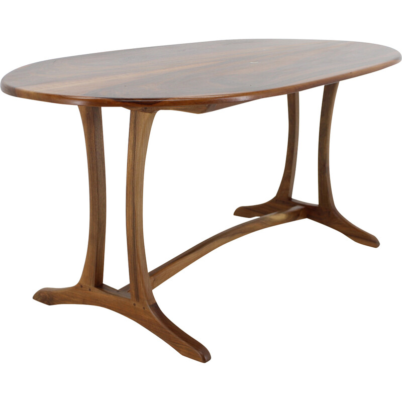 Table vintage en noyer de William Pagden