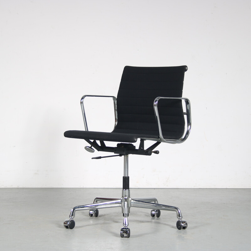 Silla de oficina vintage "Ea118" de Charles y Ray Eames para Vitra, Alemania 2000