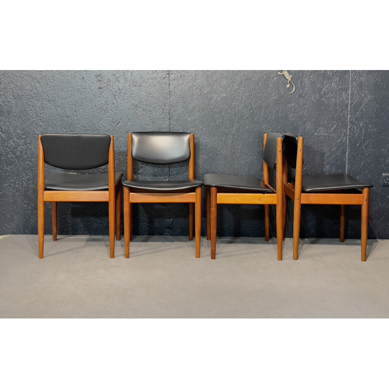 Set of 4 vintage chairs model 197 by Finn Juhl for France and Son, Denmark