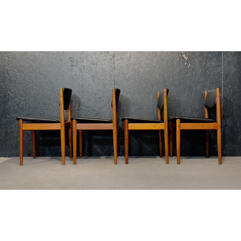 Set of 4 vintage chairs model 197 by Finn Juhl for France and Son, Denmark