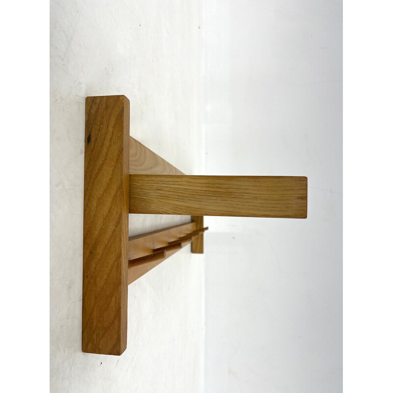 pauze energie rekenkundig Vintage houten kapstok met uitklapbare plank, Tsjechoslowakije