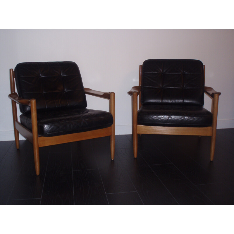 Pair of Scandinavian armchairs - 1960s