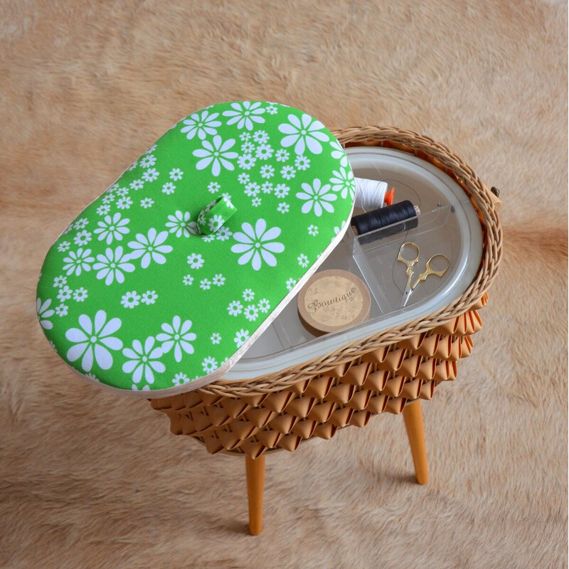 Vintage sewing box in wood and rattan, 1960