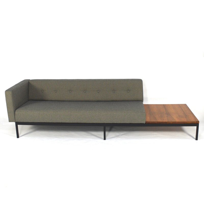 Sofa with coffee table "070" Artifort, Kho LIANG LE - 1960s