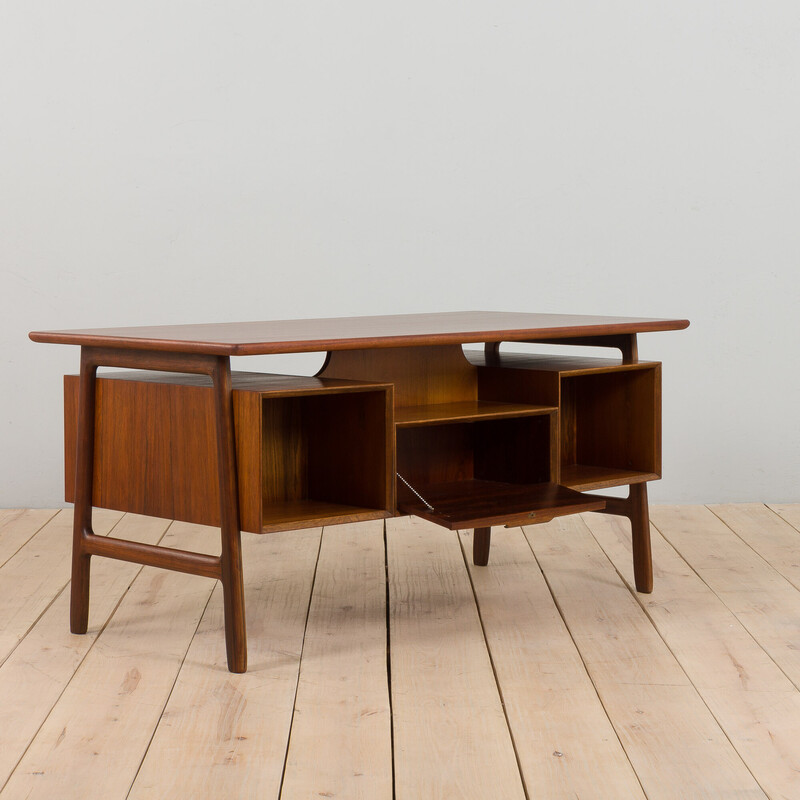 Vintage rosewood desk model 75 by Gunni Omann Jun, Denmark 1950s