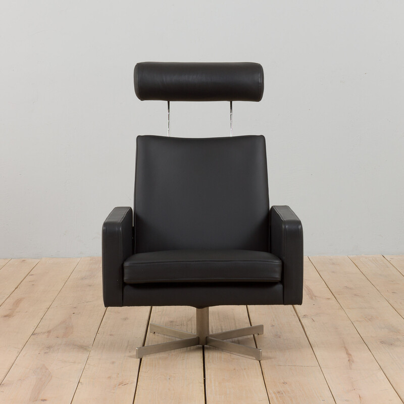 Set of 4 Skipper Danish mid century recliner black leather armchairs, 1980s