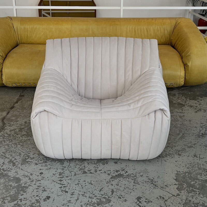 Vintage Sandra fauteuil en voetenbank van Annie Hieronimus voor Cinna, 1976