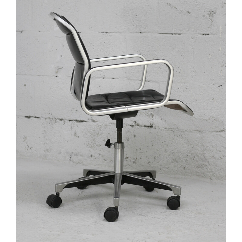 Vintage office armchair in black leather and aluminum, France 1970