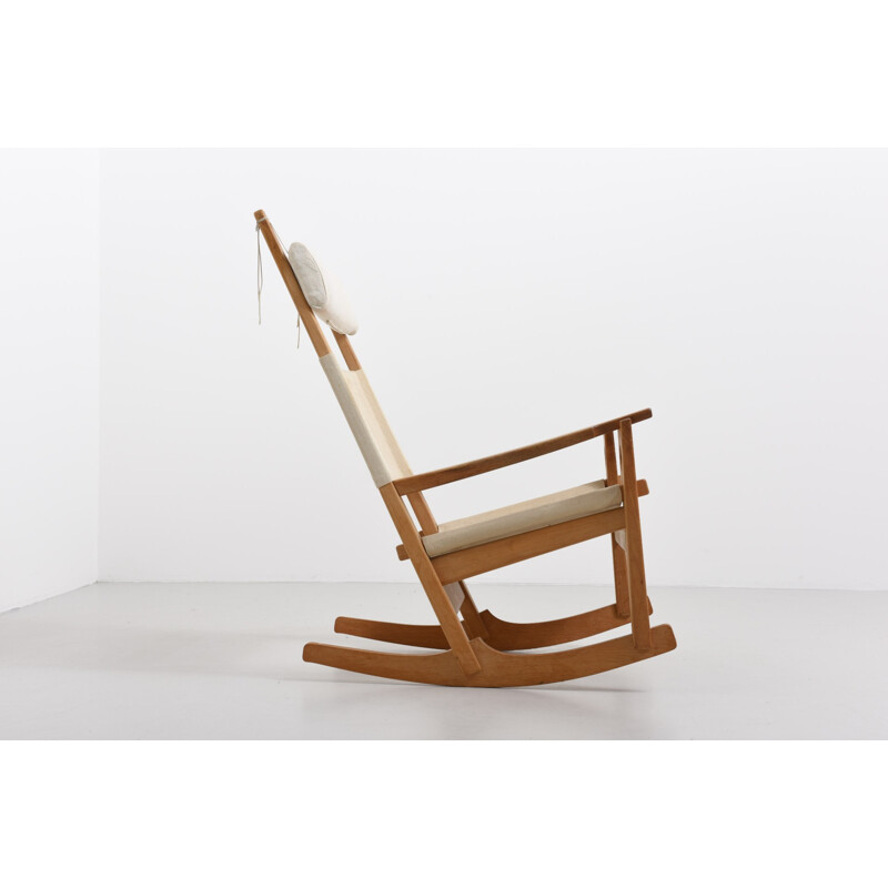 Rocking chair "Keyhole" en chêne et lin, Hans J. WEGNER - 1950