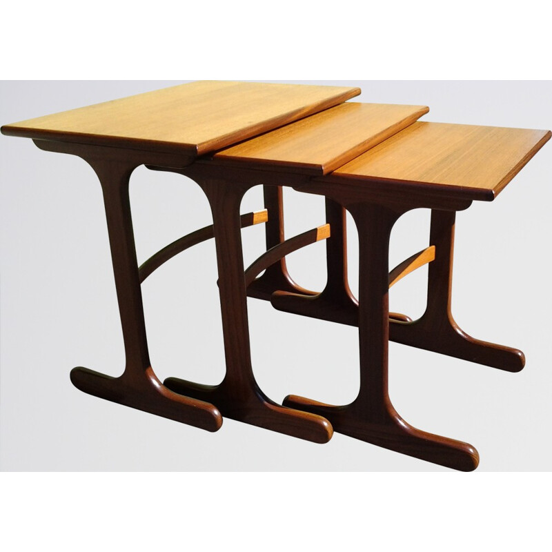 Set of 3 nested tables, manufacturer G Plan - 1960s