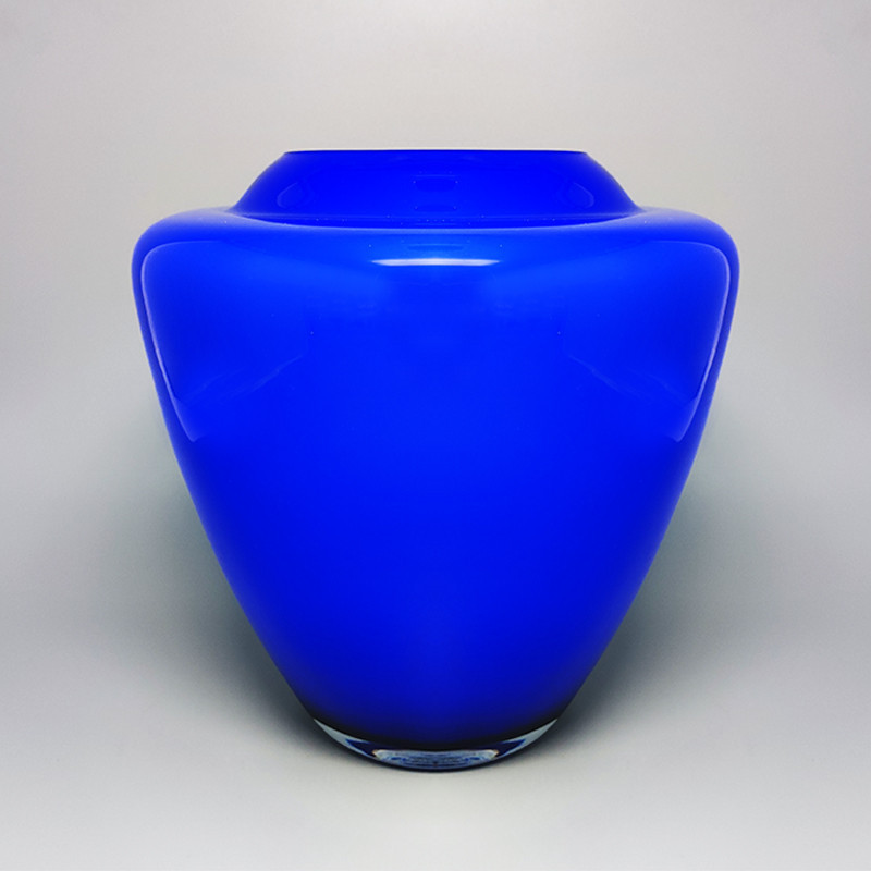 Jarrón vintage de cristal de Murano azul de Carlo Nason, Italia 1960