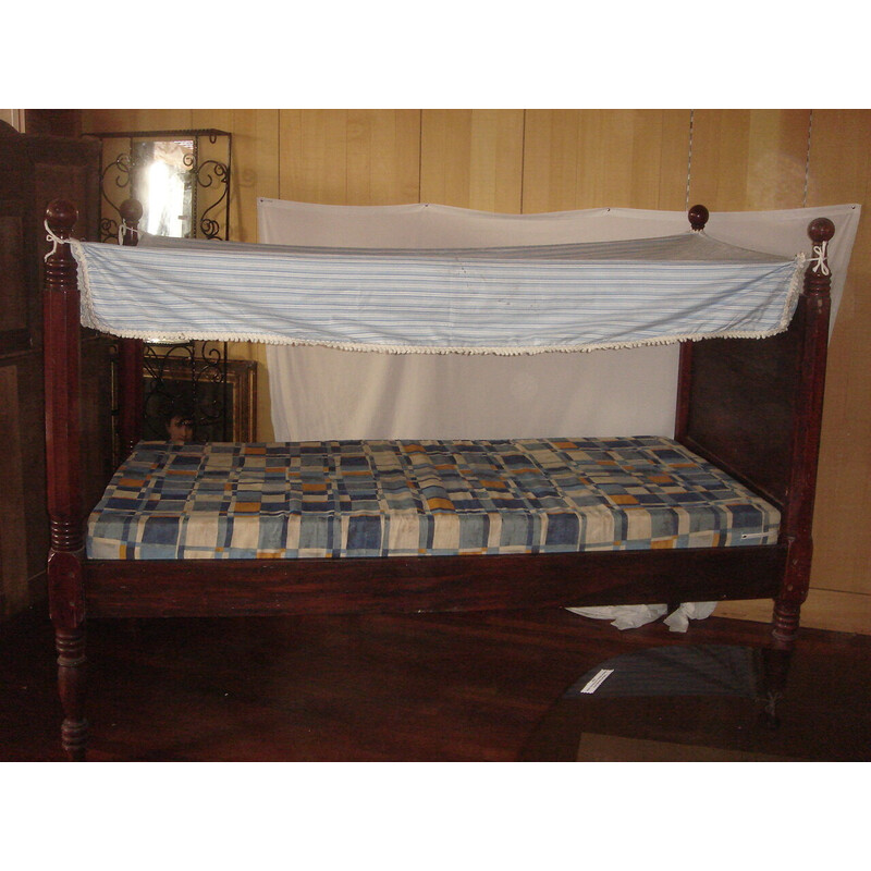 Cama Vintage canopy em mogno com ripas