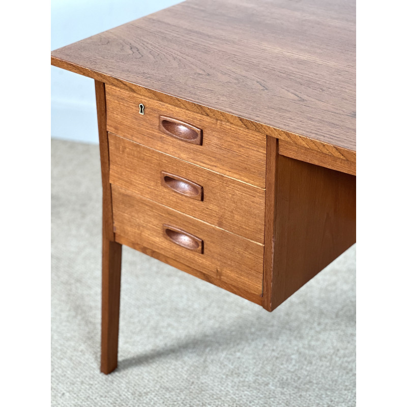 Vintage Deens teakhouten bureau