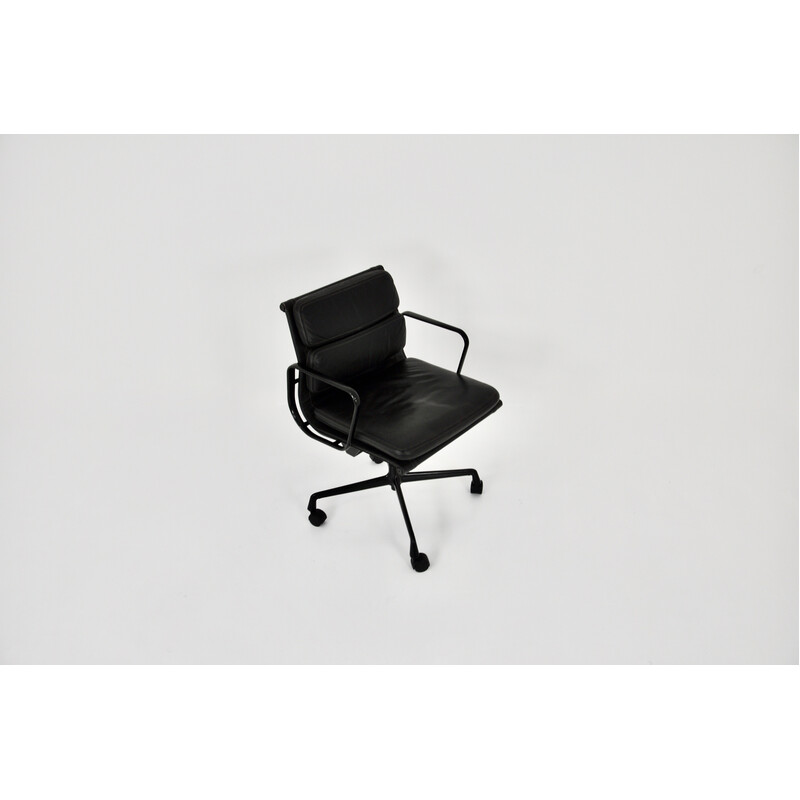 Vintage black leather office chair by Charles and Ray Eames for Icf, 1970