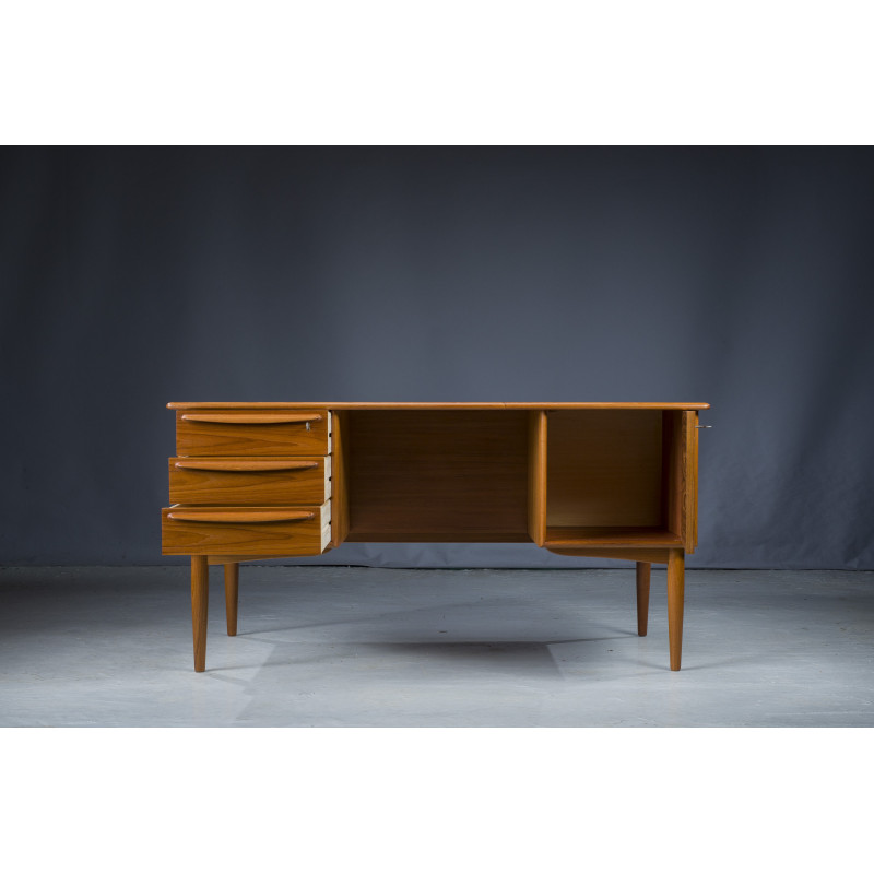 Vintage Deens teakhouten bureau van Svend Madsen voor Falster, 1970