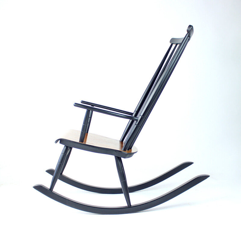 Vintage beechwood rocking chair by Varjosen Puunjalostus, Finland 1960s