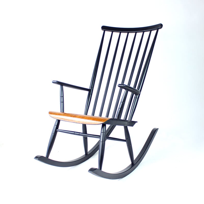 Vintage beechwood rocking chair by Varjosen Puunjalostus, Finland 1960s