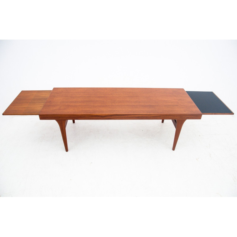 Mesa de café Vintage de teca com topos arrancados por Johannes Andersen para Silkeborg Mobler, Dinamarca Anos 60