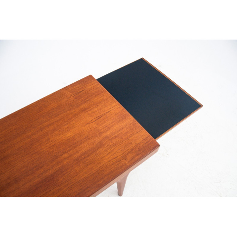 Vintage teak coffee table with pull-out tops by Johannes Andersen for Silkeborg Mobler, Denmark 1960s