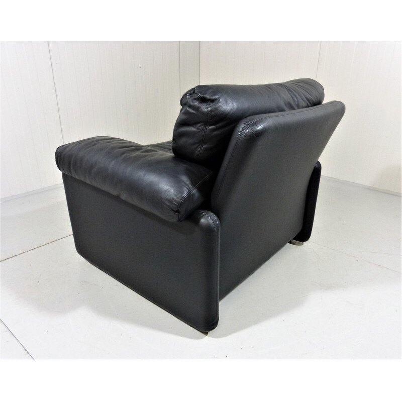 Fauteuil vintage en cuir noir modèle coronado par Tobia Scarpa pour B et B, Italie