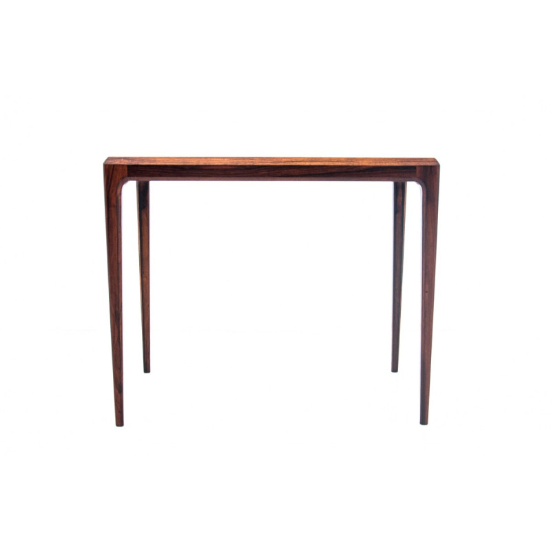 Mesa lateral Vintage rosewood por Johannes Andersen para Silkeborg Mobler, Dinamarca 1970