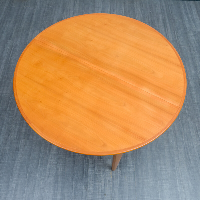 Table ronde vintage en bois de cerisier par Alma, 1960