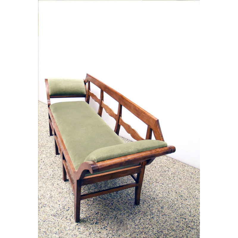 Vintage walnoot en fluwelen sofa, Italië 1950