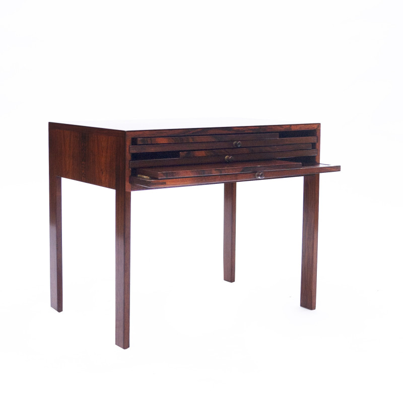 Scandinavian vintage side table in rosewood by Illum Wikkelsø, 1960s