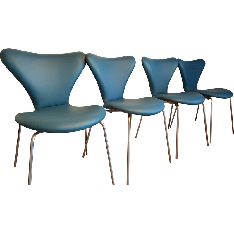 Set of 4 vintage chairs by Arne Jacobsen for Fritz Ansen