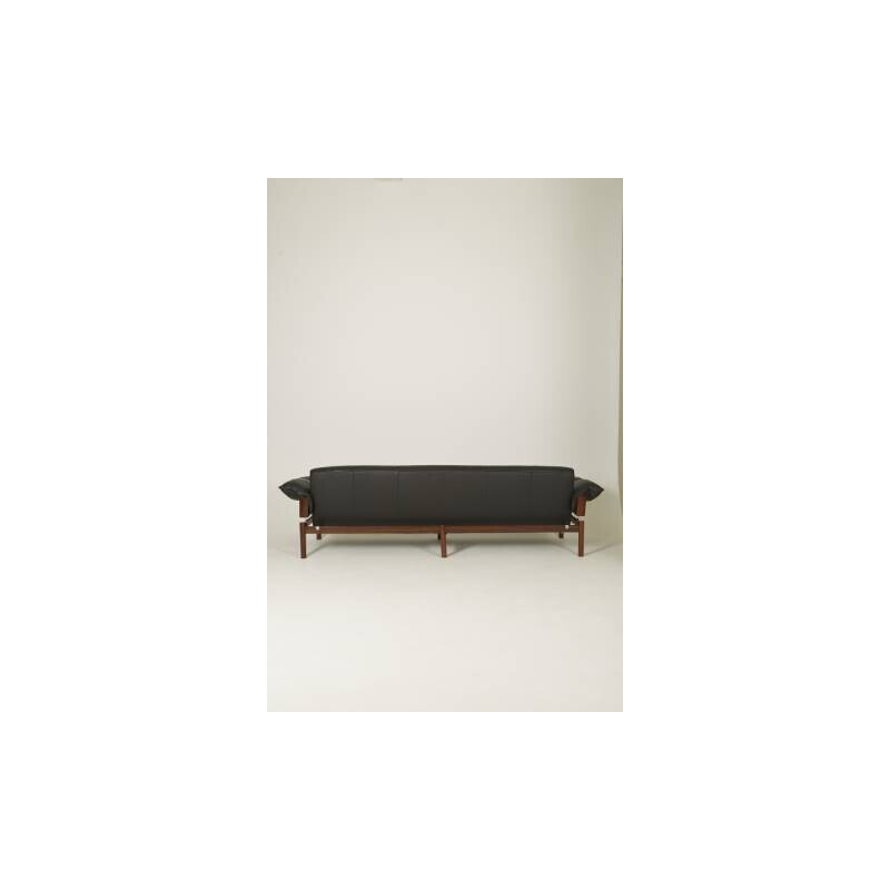 Vintage Mp-13 leather sofa by Percival Lafer, 1960-1970